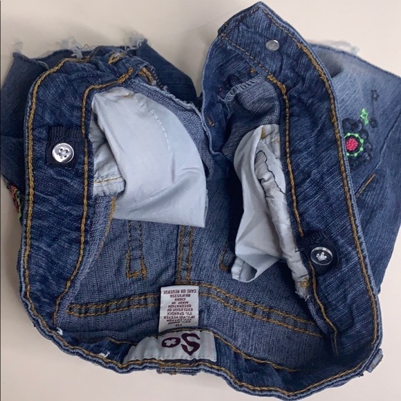 SO Neon Embroidered Denim Raw Hem Short Star Floral girl 10 - Picture 8 of 9
